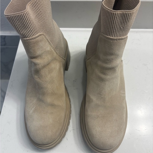 Steve Madden Taupe Suede Heeled Boots - Picture 2 of 2